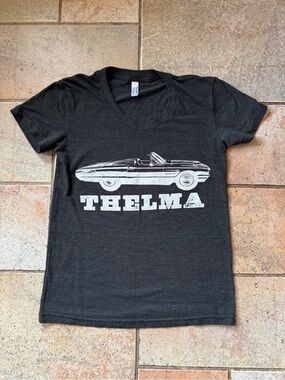 Junk Gypsy Gray Thelma & Louise 1966 Convertible Thunderbird T-Shirt Size Small